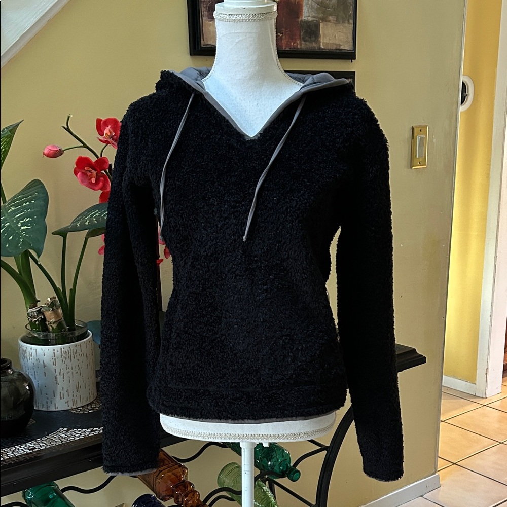 Mountain Hardwear Women’s Black Fleece Pullover Hoodie Jacket Size Small